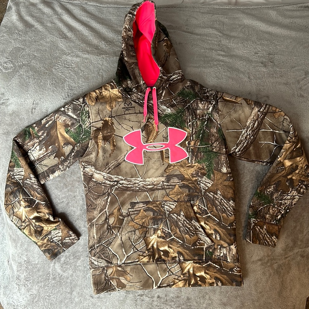 Small Under Armour Realtree Camo sweatshirt - Picture 1 of 4